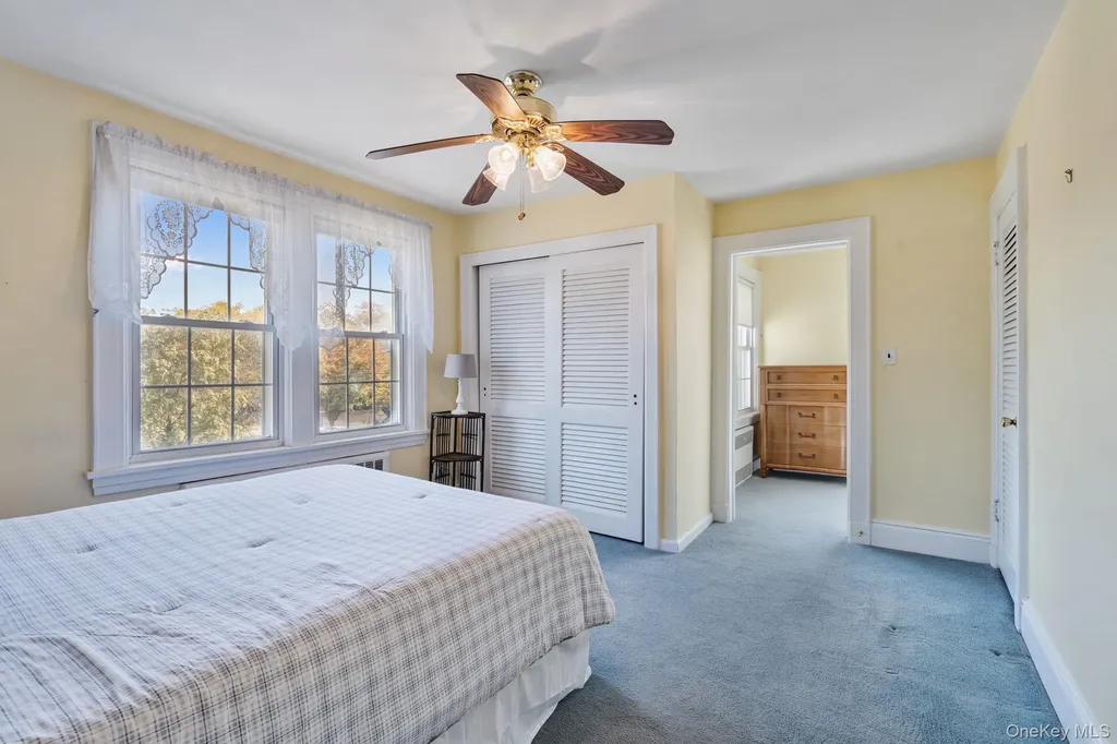 29 Summit Avenue Lynbrook NY 11563