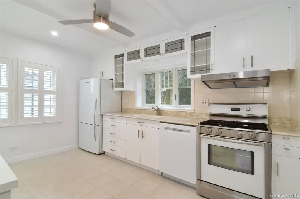 66 Aka 68 Wildway Bronxville NY 10708