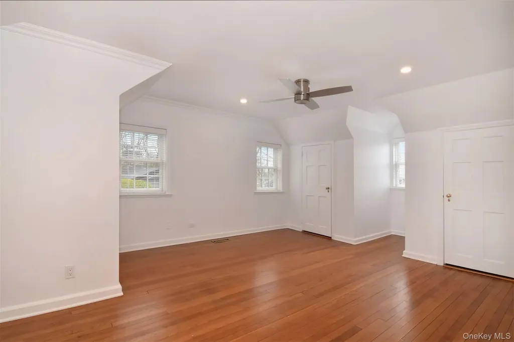 66 Aka 68 Wildway Bronxville NY 10708