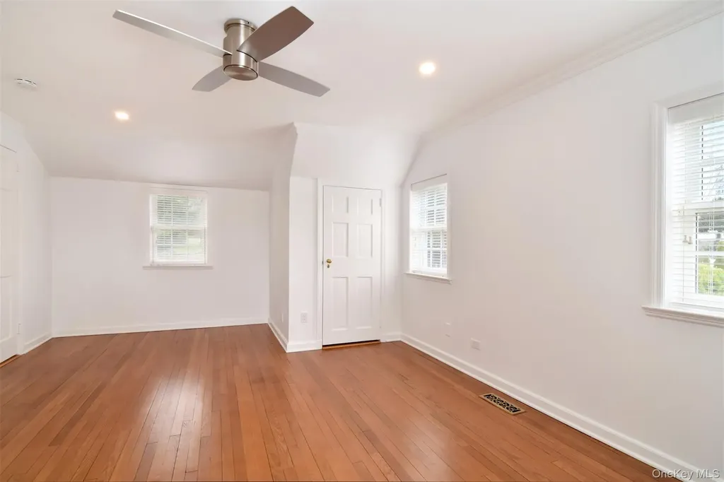 66 Aka 68 Wildway Bronxville NY 10708