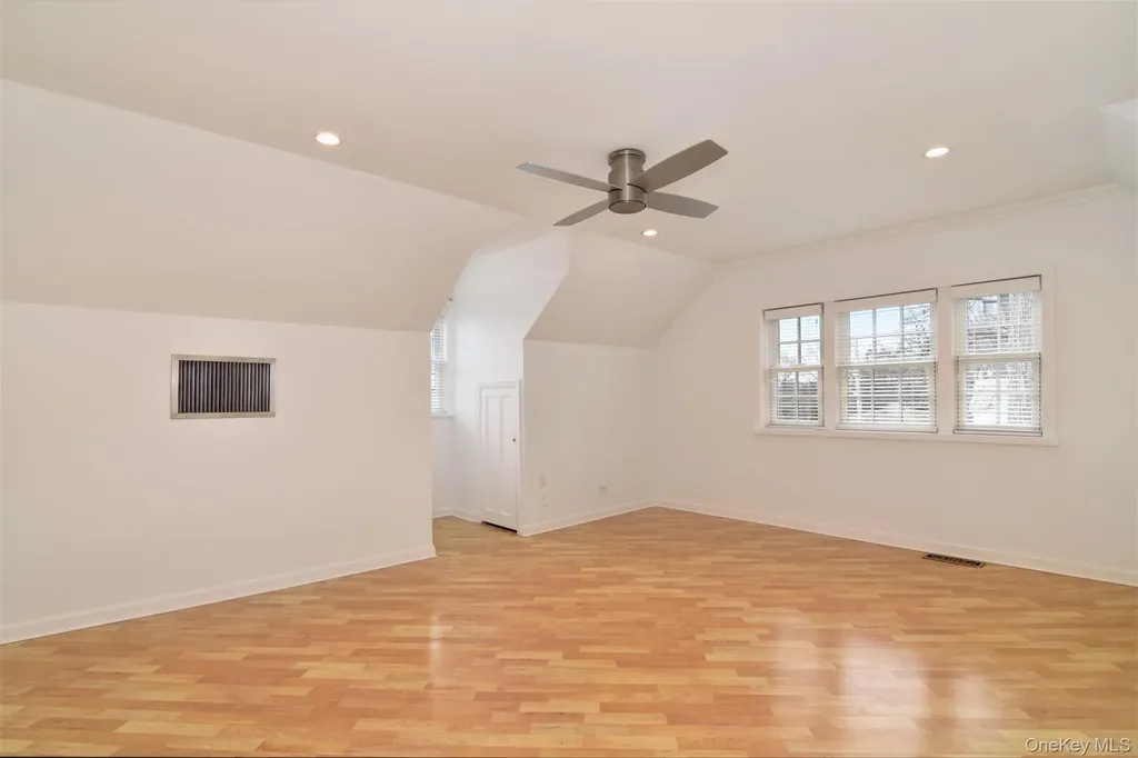 66 Aka 68 Wildway Bronxville NY 10708