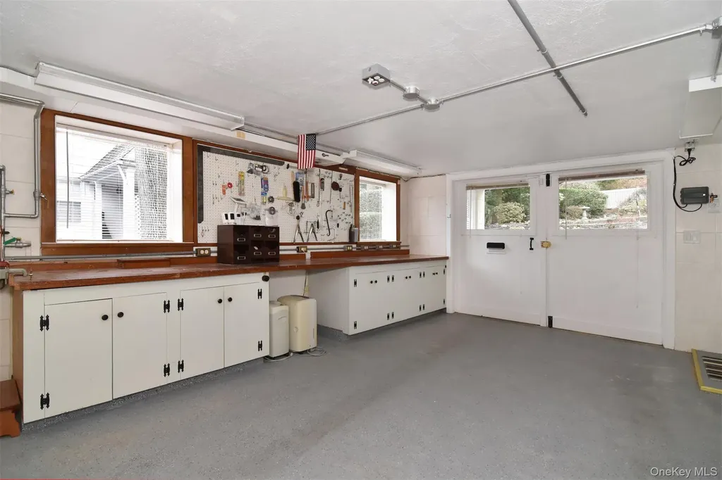 66 Aka 68 Wildway Bronxville NY 10708