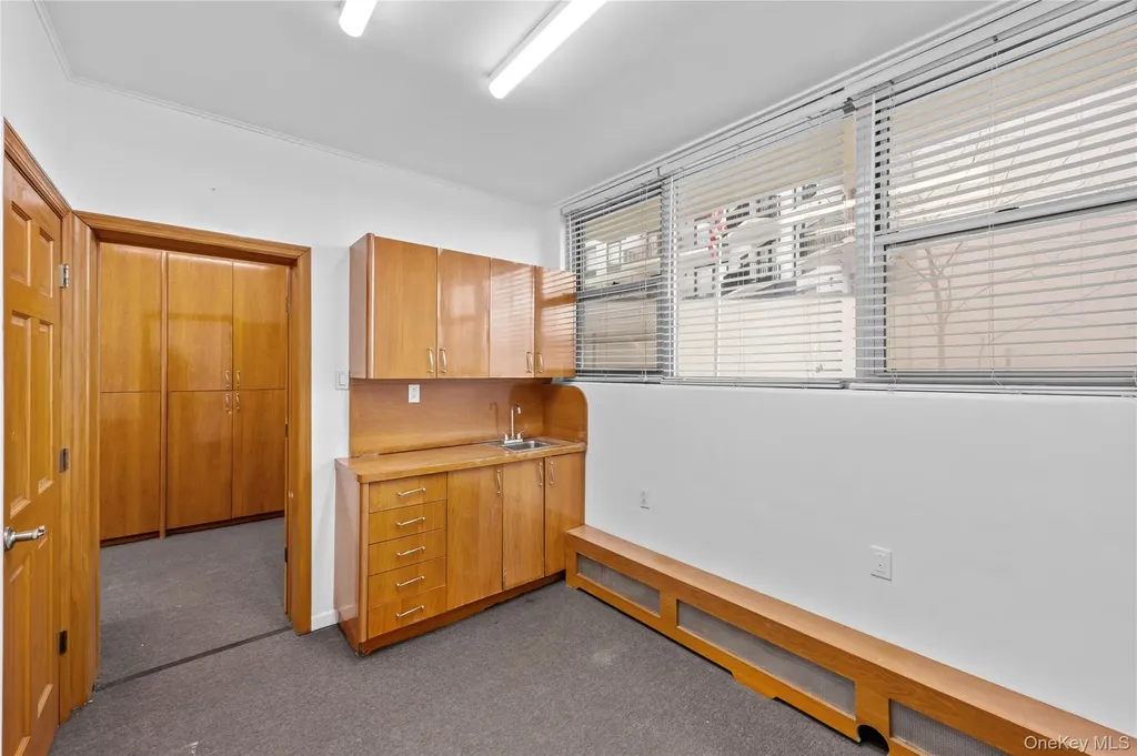 15611 Aguilar Avenue Flushing NY 11367