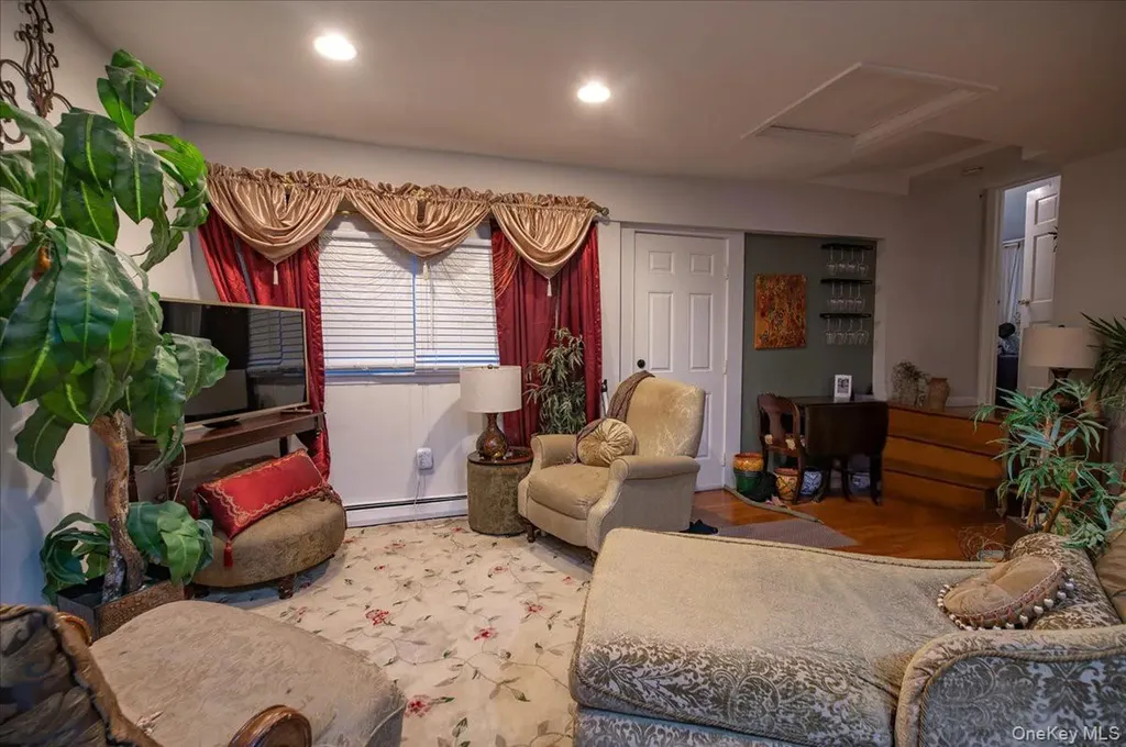 28 E Catherine Street Nyack NY 10960