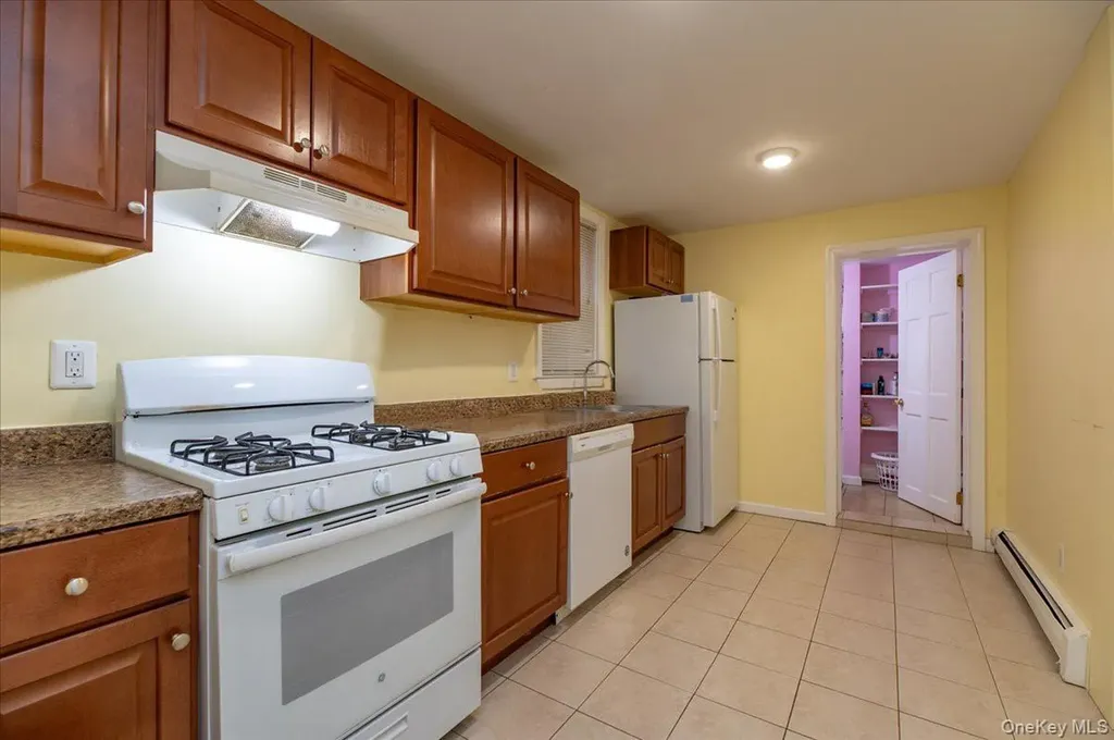 28 E Catherine Street Nyack NY 10960