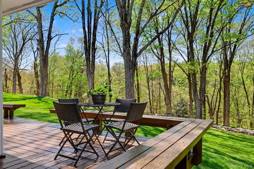 233 Long Ridge Road Bedford NY 10506