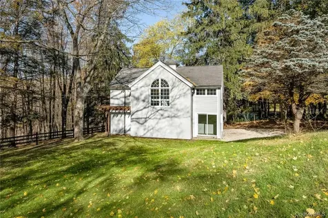 233 Long Ridge Road Bedford NY 10506