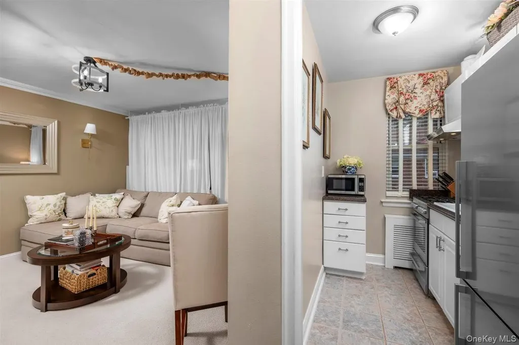 1 Bryant Crescent White Plains NY 10605