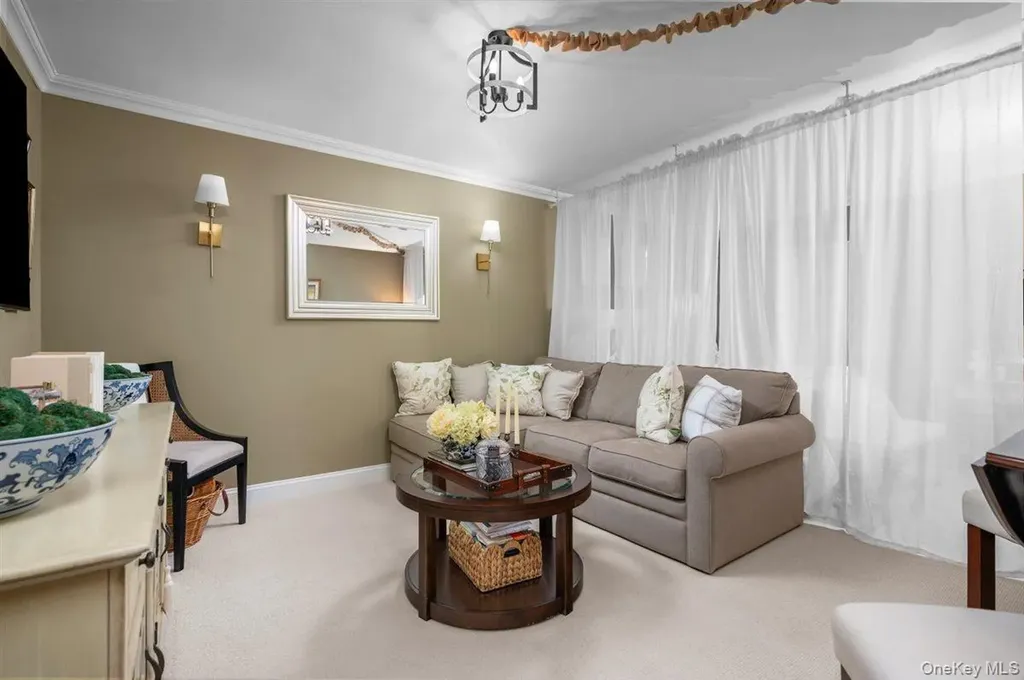 1 Bryant Crescent White Plains NY 10605