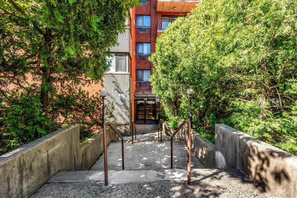139-35 35th Avenue Flushing NY 11354