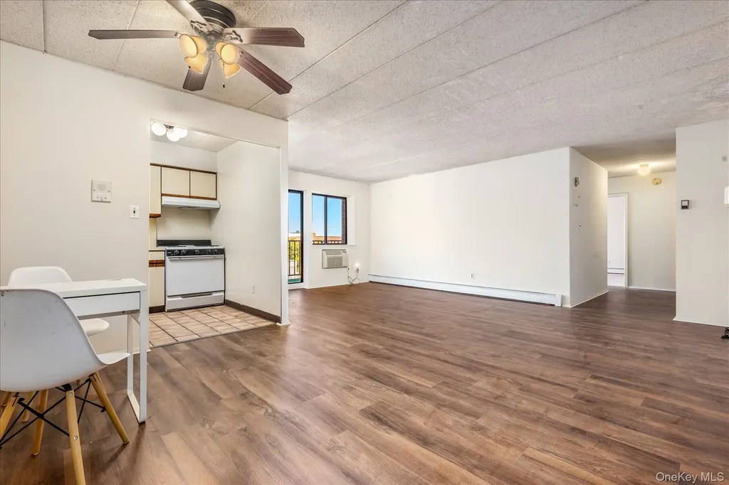 139-35 35th Avenue Flushing NY 11354