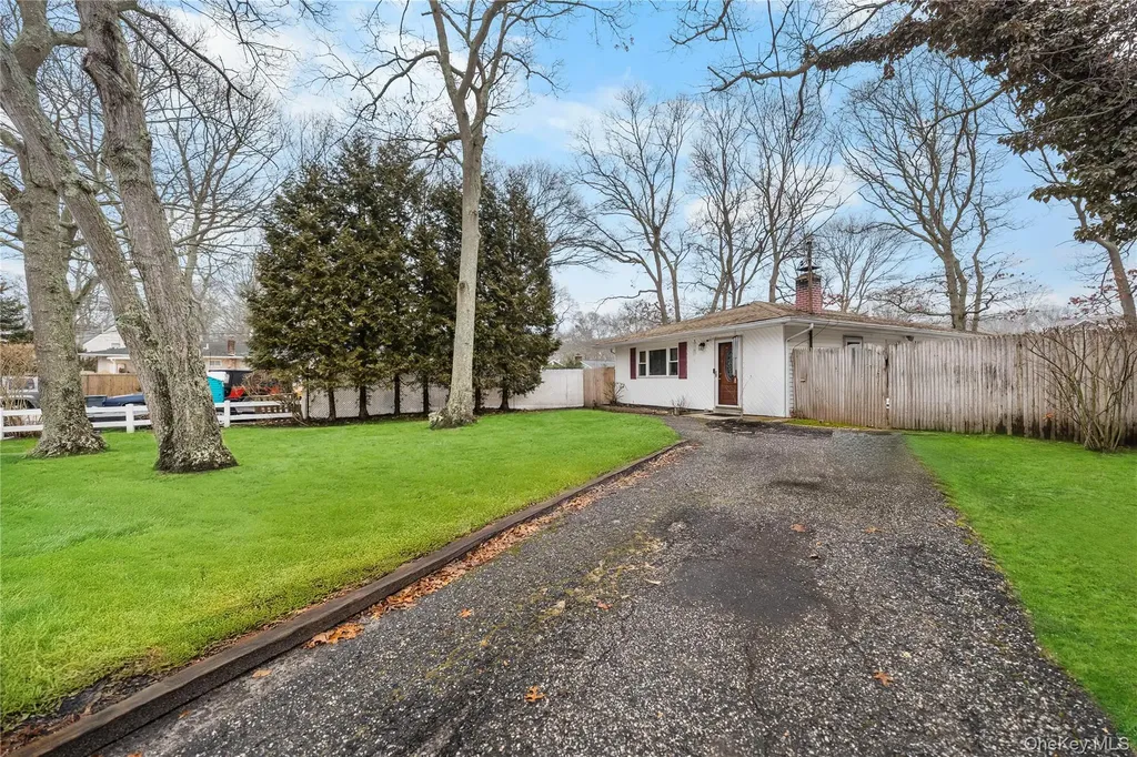 25 Woodcut Drive Mastic Beach NY 11951