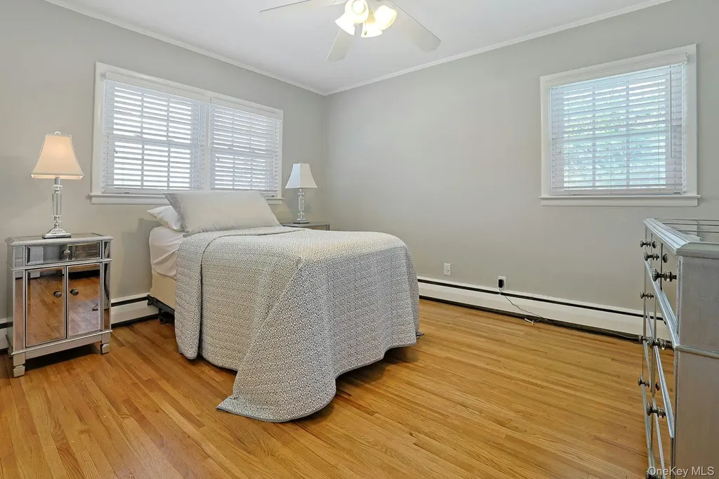 12 Greenwood Lane Valhalla NY 10595