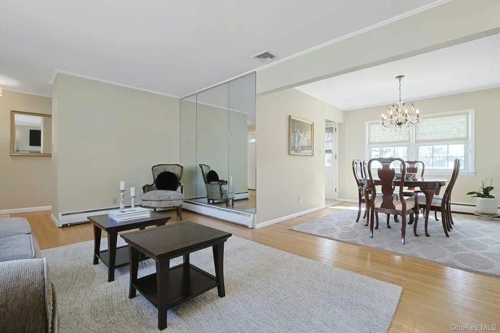 12 Greenwood Lane Valhalla NY 10595