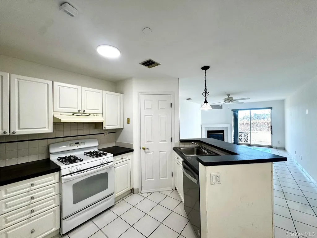 190 Schofield Street Bronx NY 10464