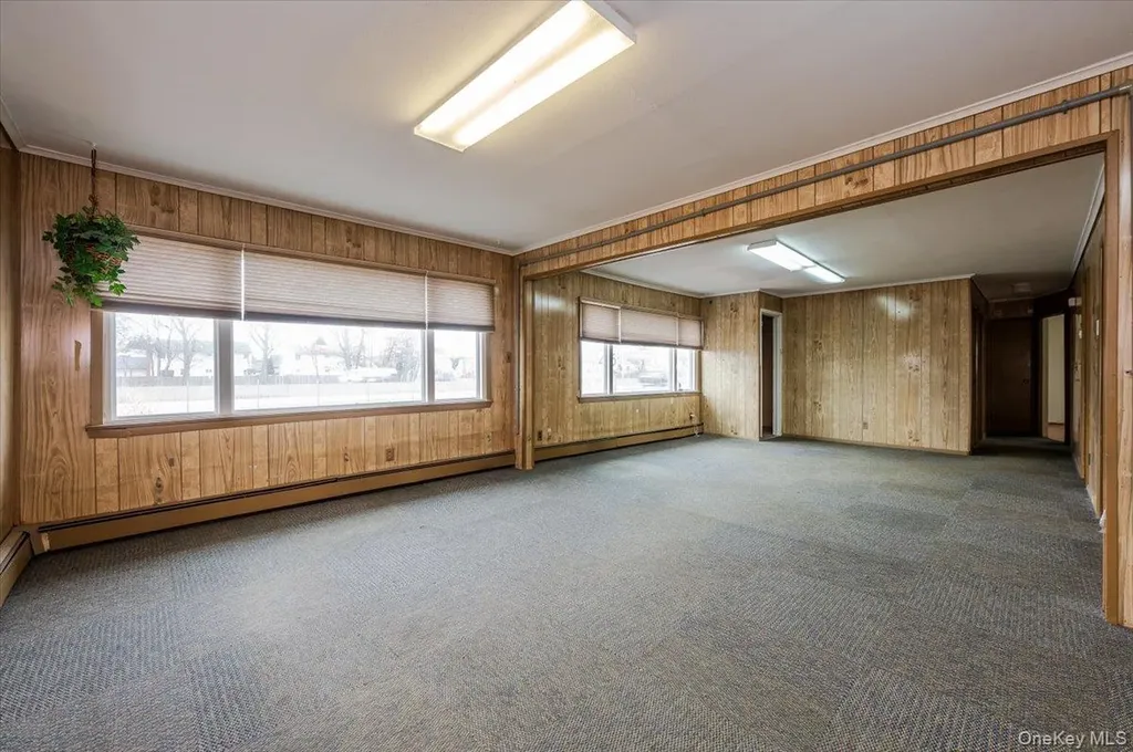930 Sunrise Highway North Babylon NY 11704