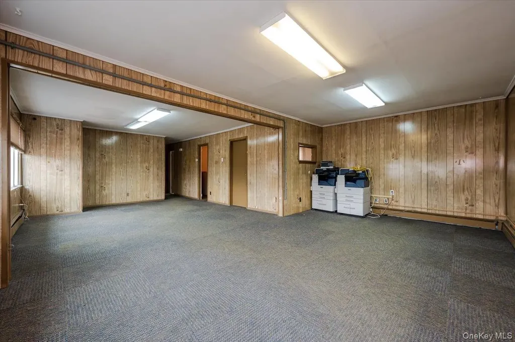 930 Sunrise Highway North Babylon NY 11704