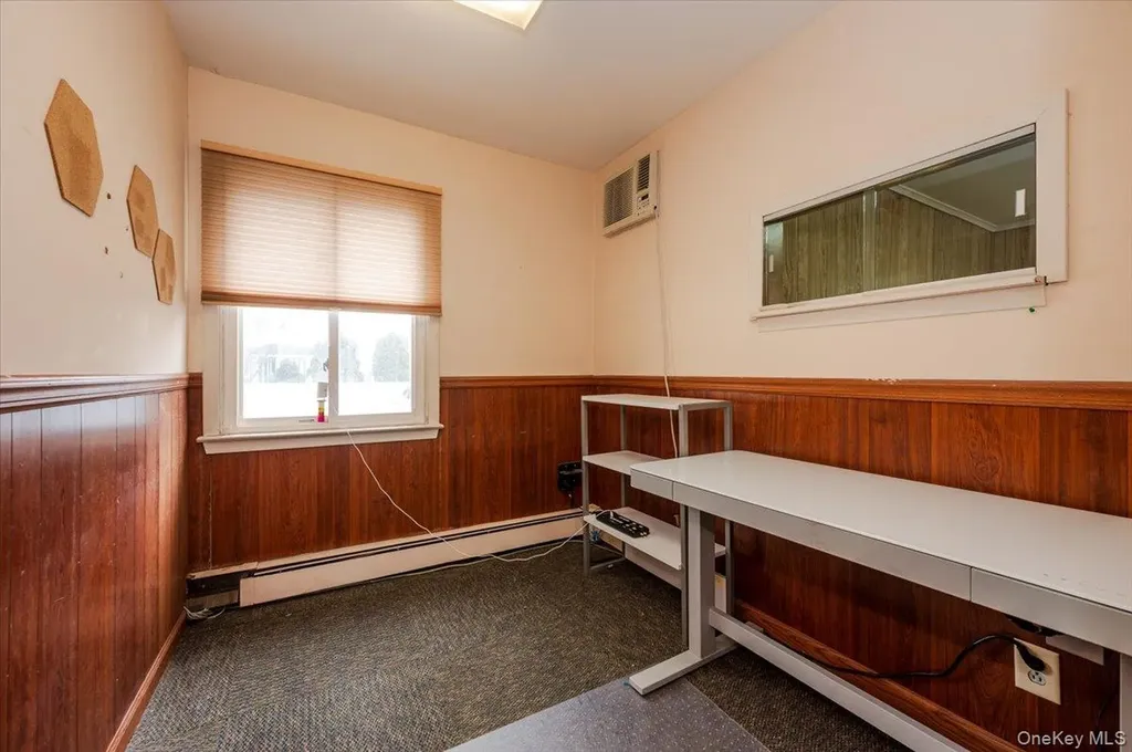 930 Sunrise Highway North Babylon NY 11704