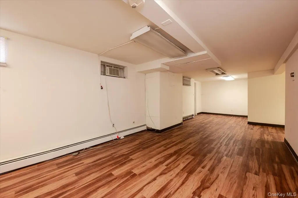 930 Sunrise Highway North Babylon NY 11704