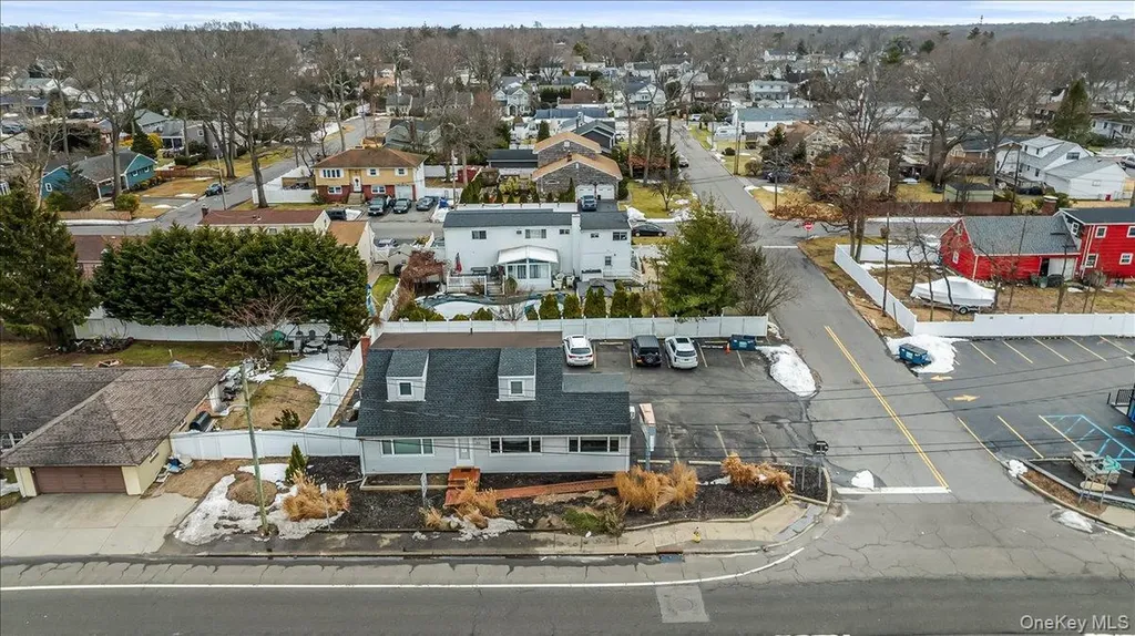 930 Sunrise Highway North Babylon NY 11704