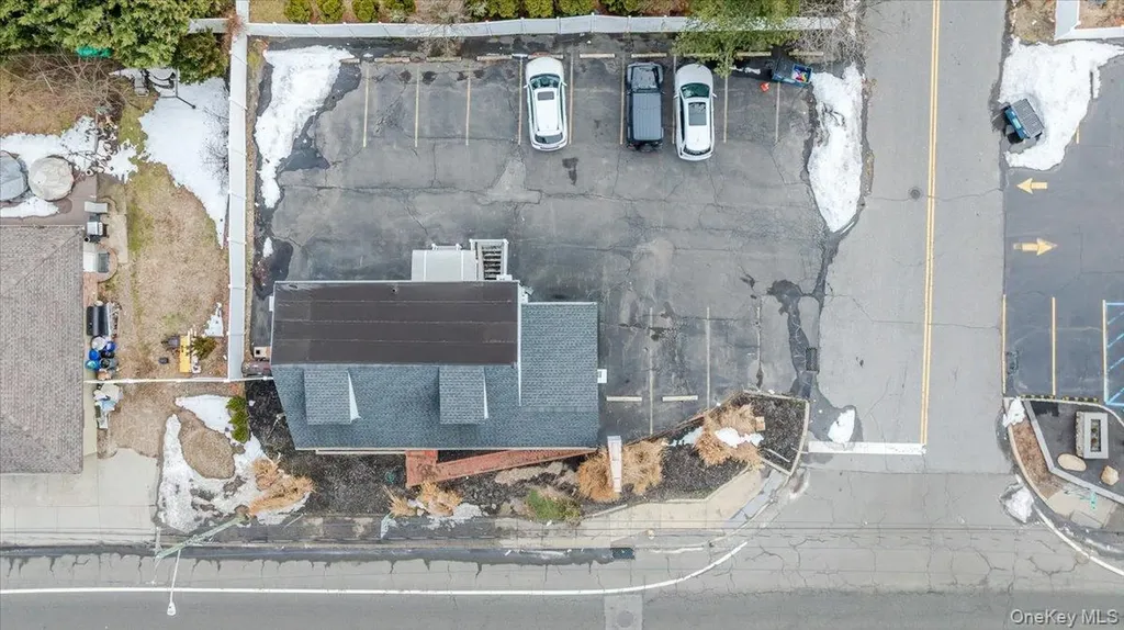 930 Sunrise Highway North Babylon NY 11704