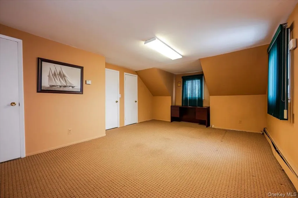 930 Sunrise Highway North Babylon NY 11704