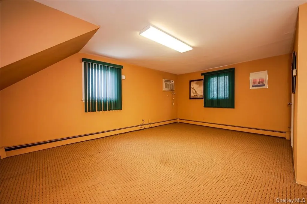 930 Sunrise Highway North Babylon NY 11704