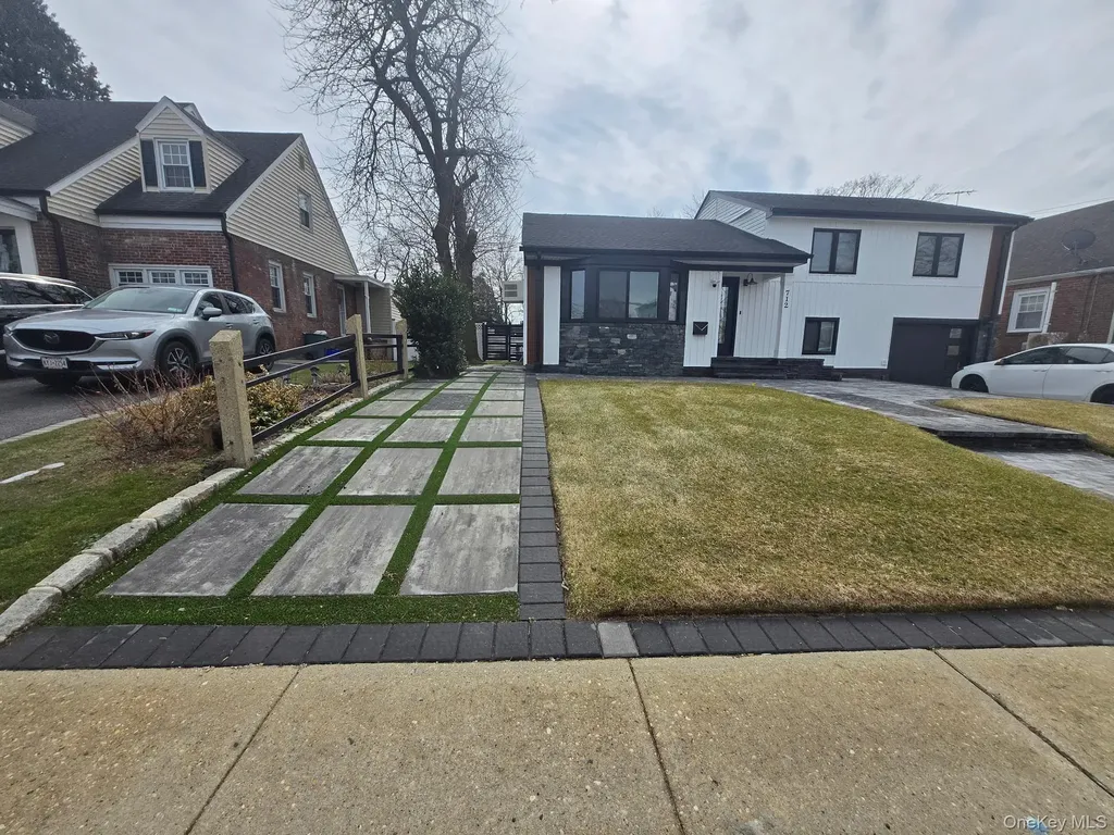 712 Barnes Avenue Baldwin NY 11510