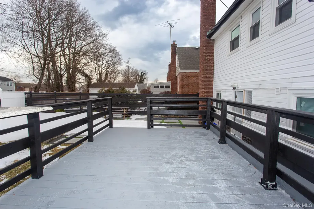 712 Barnes Avenue Baldwin NY 11510