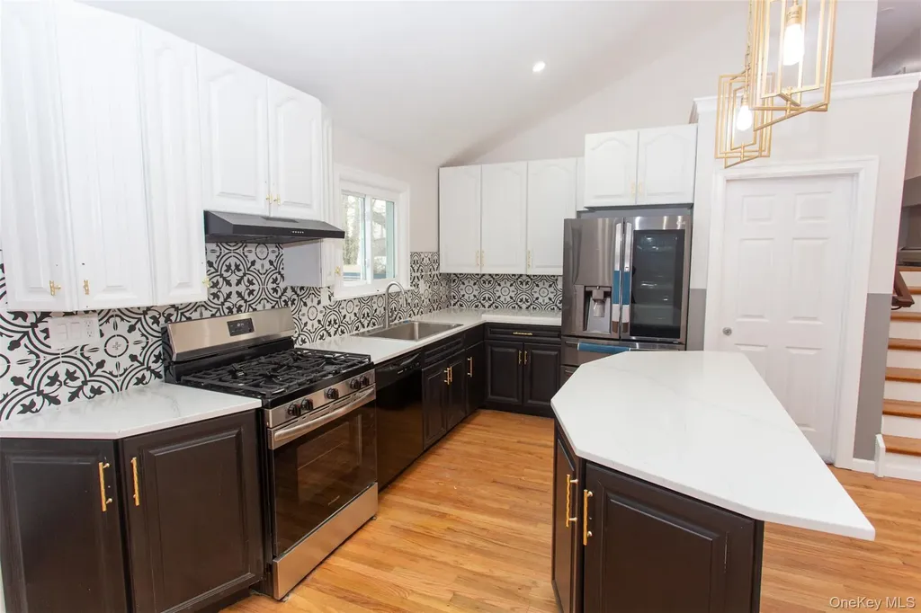 712 Barnes Avenue Baldwin NY 11510