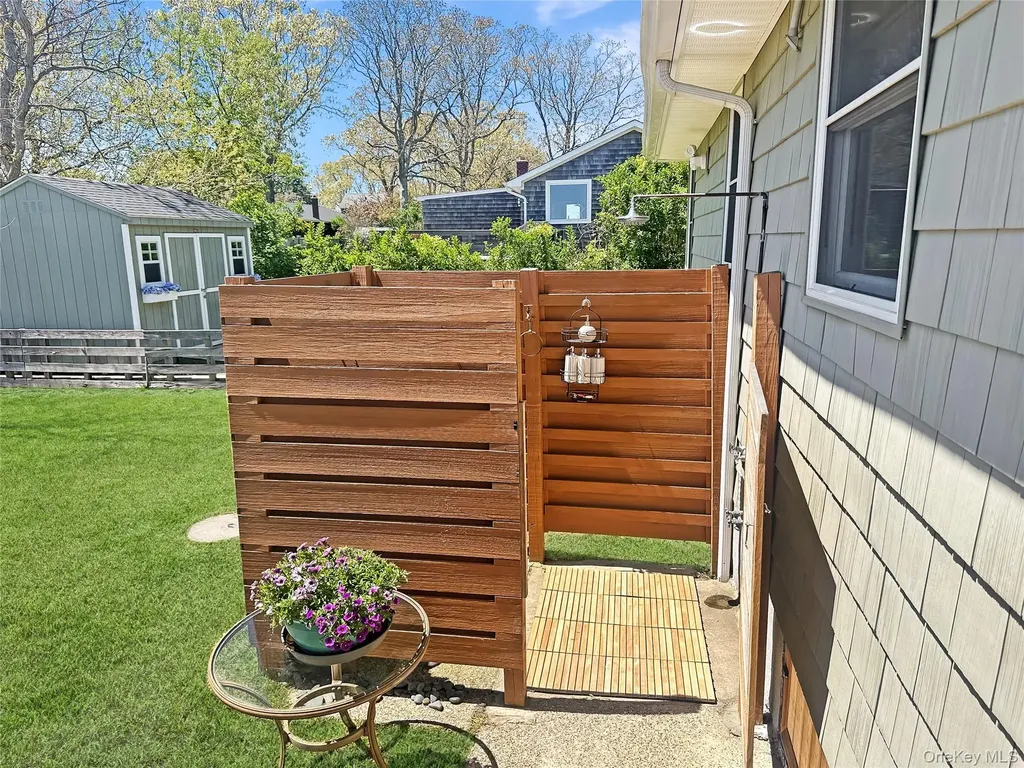 57 Nash Avenue Flanders NY 11901