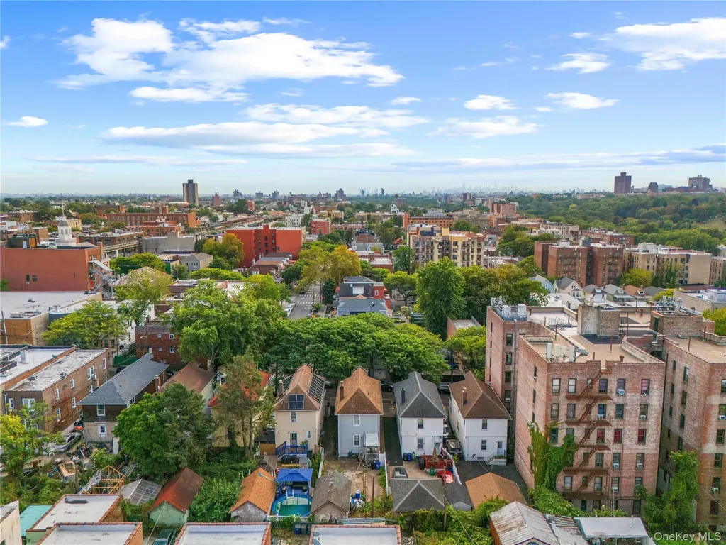 667 E 230th Street Bronx NY 10466
