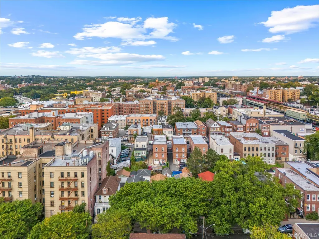 667 E 230th Street Bronx NY 10466