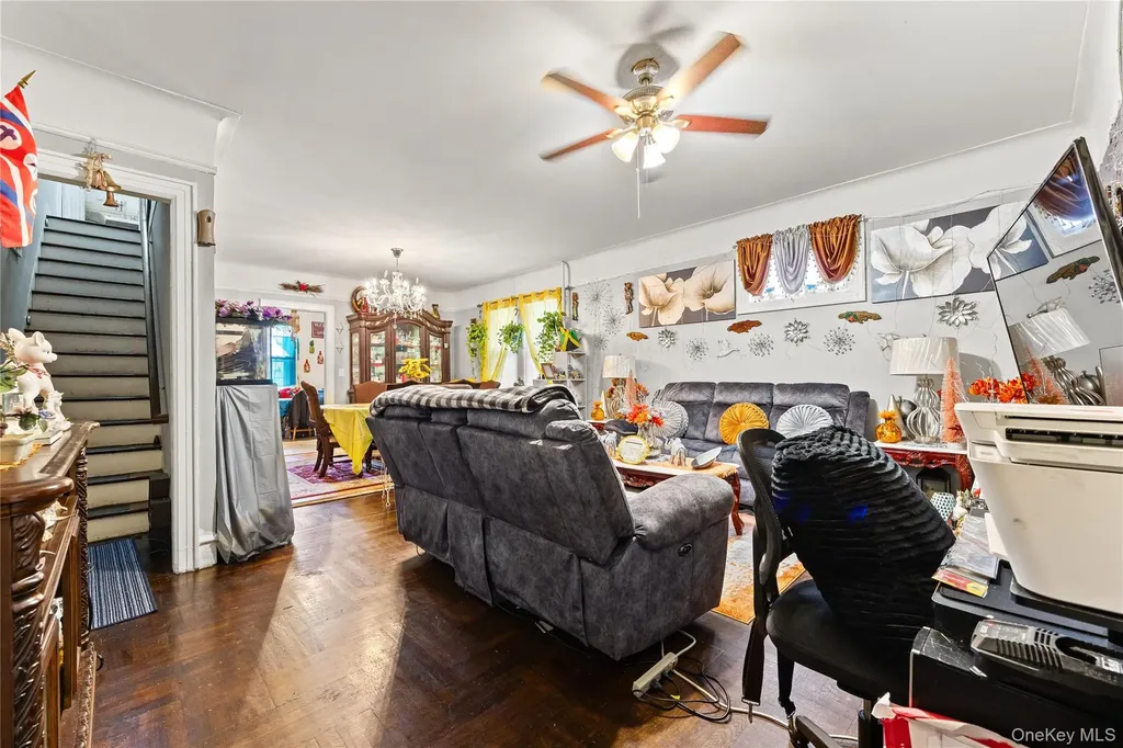 667 E 230th Street Bronx NY 10466