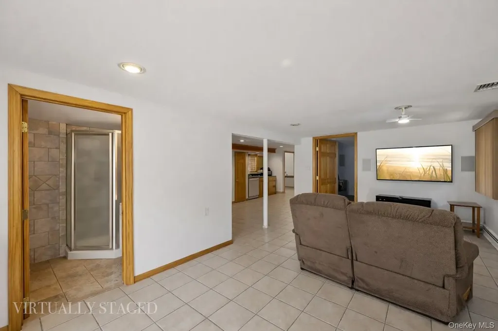 108 Lee Avenue Babylon NY 11702
