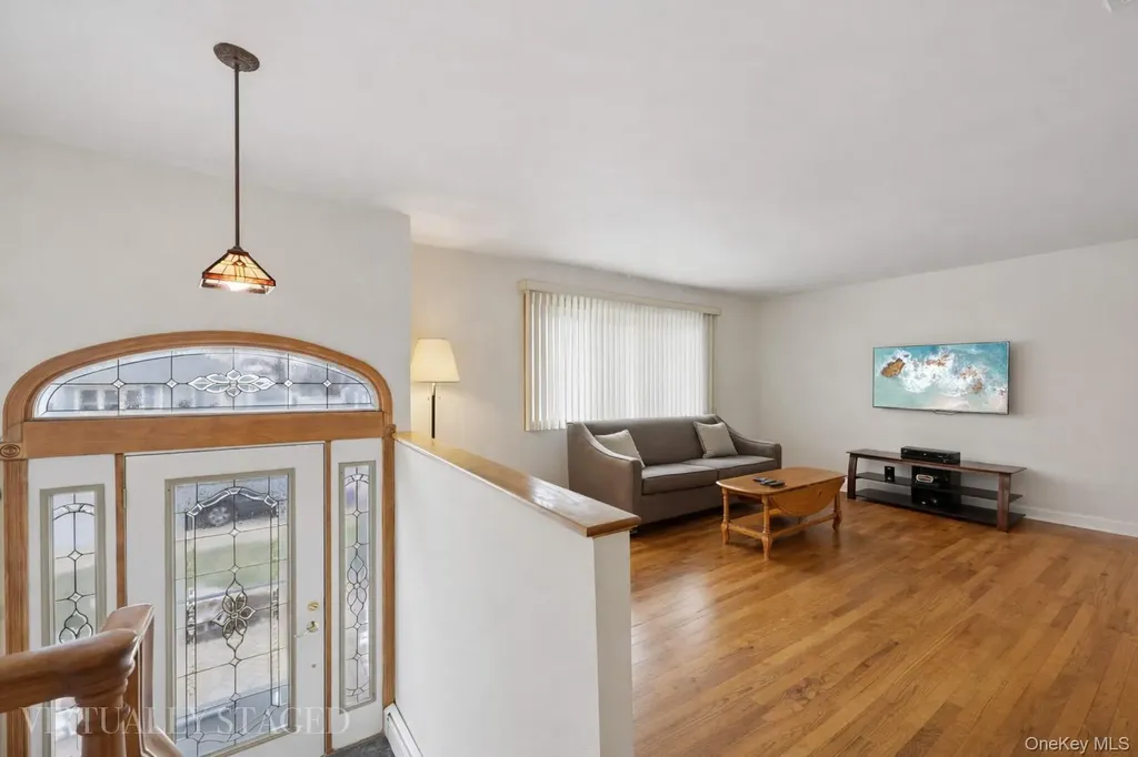 108 Lee Avenue Babylon NY 11702