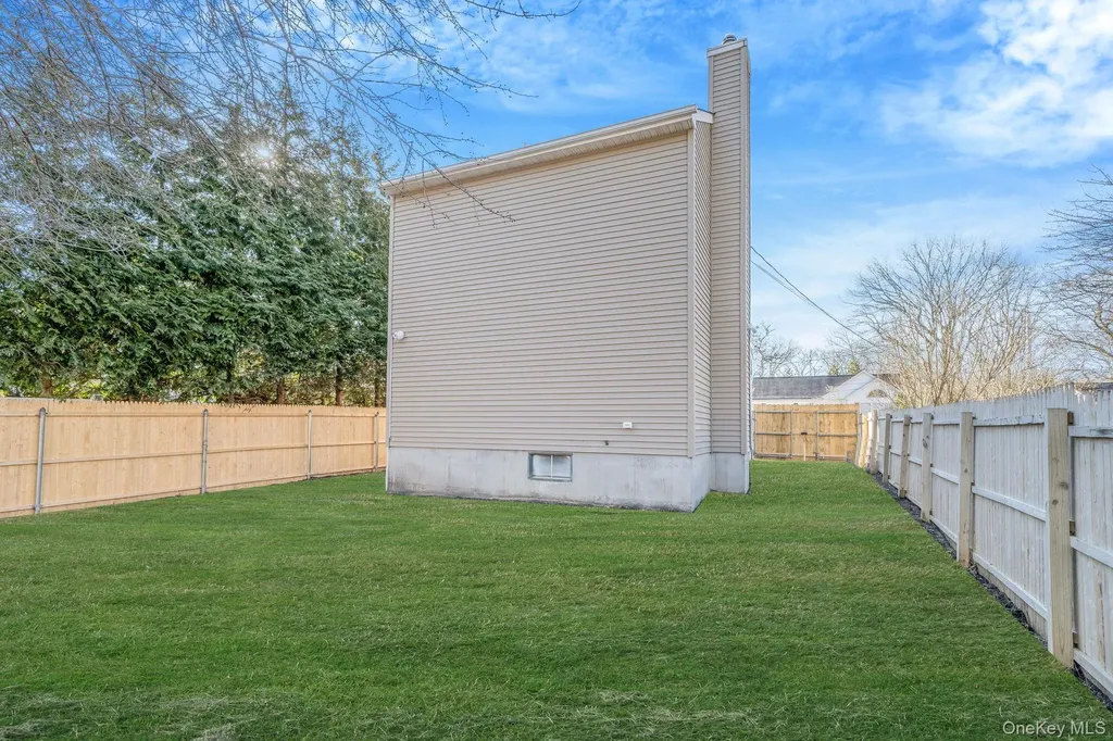 33 Wood Avenue Mastic NY 11950