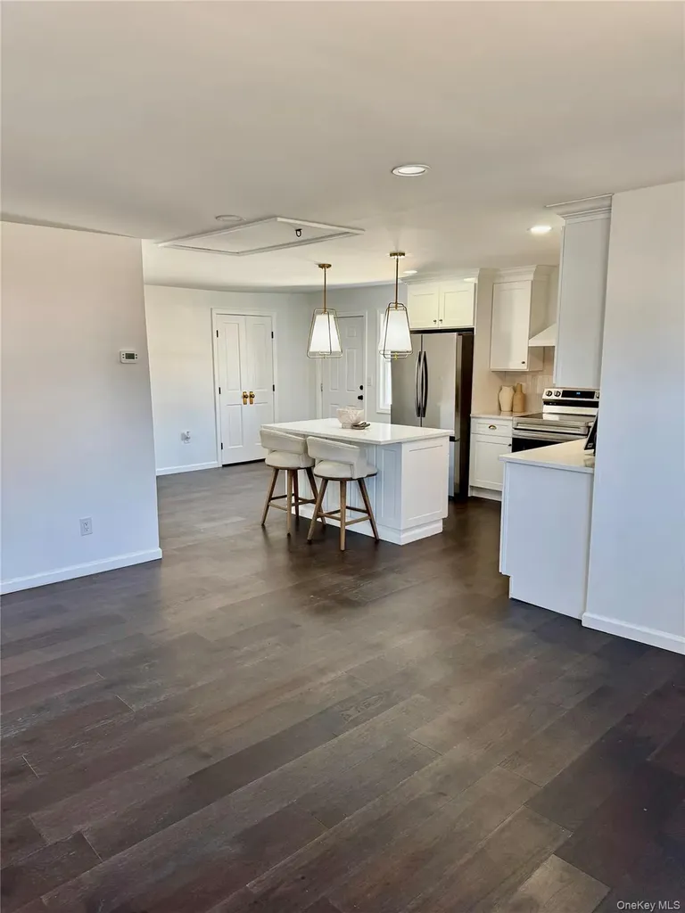 38 Lafayette Drive Shirley NY 11967