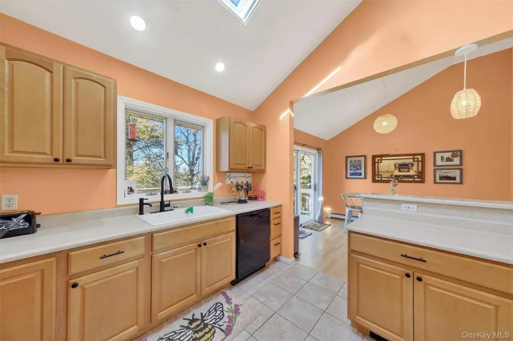 13 Timberline Drive Poughkeepsie NY 12603