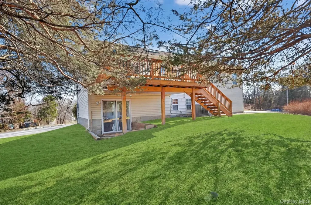 13 Timberline Drive Poughkeepsie NY 12603