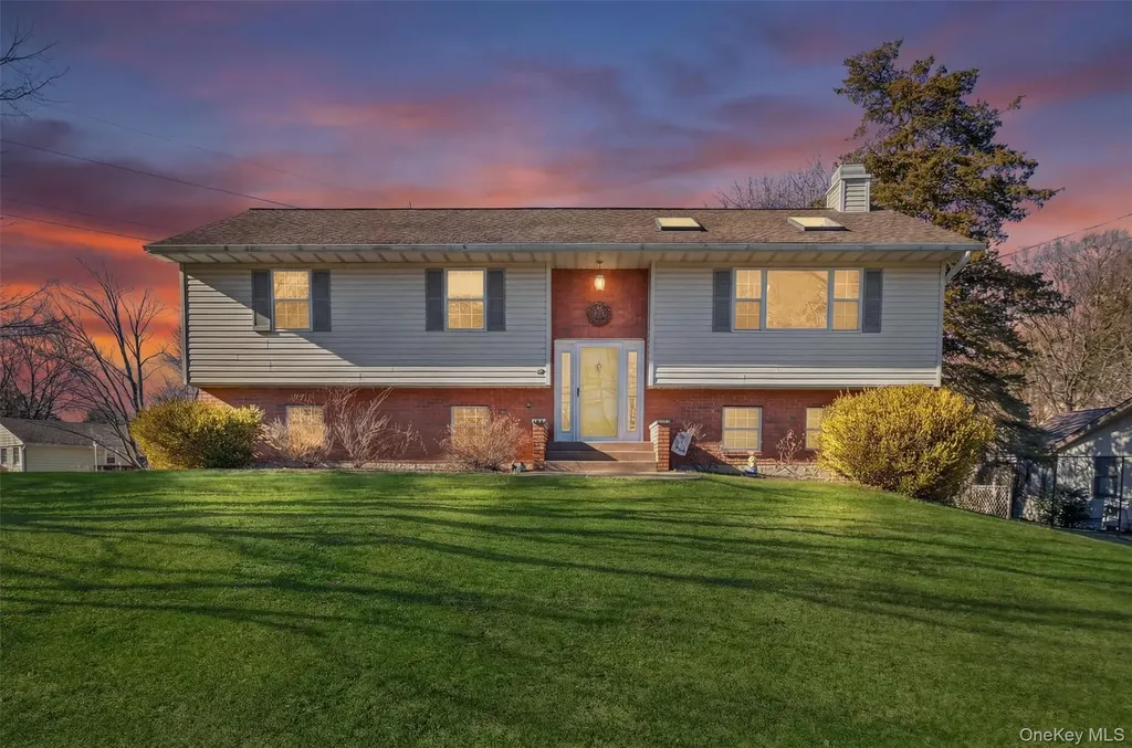 13 Timberline Drive Poughkeepsie NY 12603