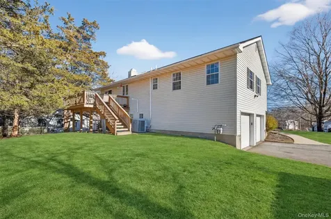 13 Timberline Drive Poughkeepsie NY 12603