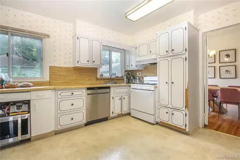 238 Rosehill Avenue New Rochelle NY 10804