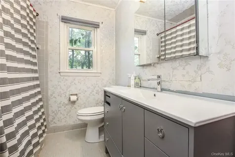 238 Rosehill Avenue New Rochelle NY 10804