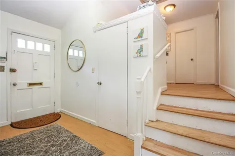 238 Rosehill Avenue New Rochelle NY 10804