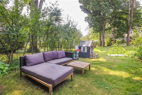 238 Rosehill Avenue New Rochelle NY 10804