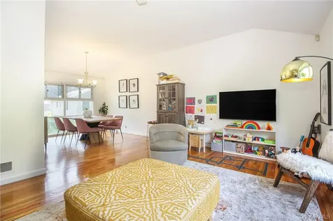 238 Rosehill Avenue New Rochelle NY 10804