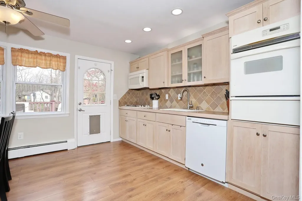 38 Westlyn Drive Bardonia NY 10954