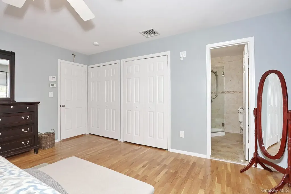 38 Westlyn Drive Bardonia NY 10954