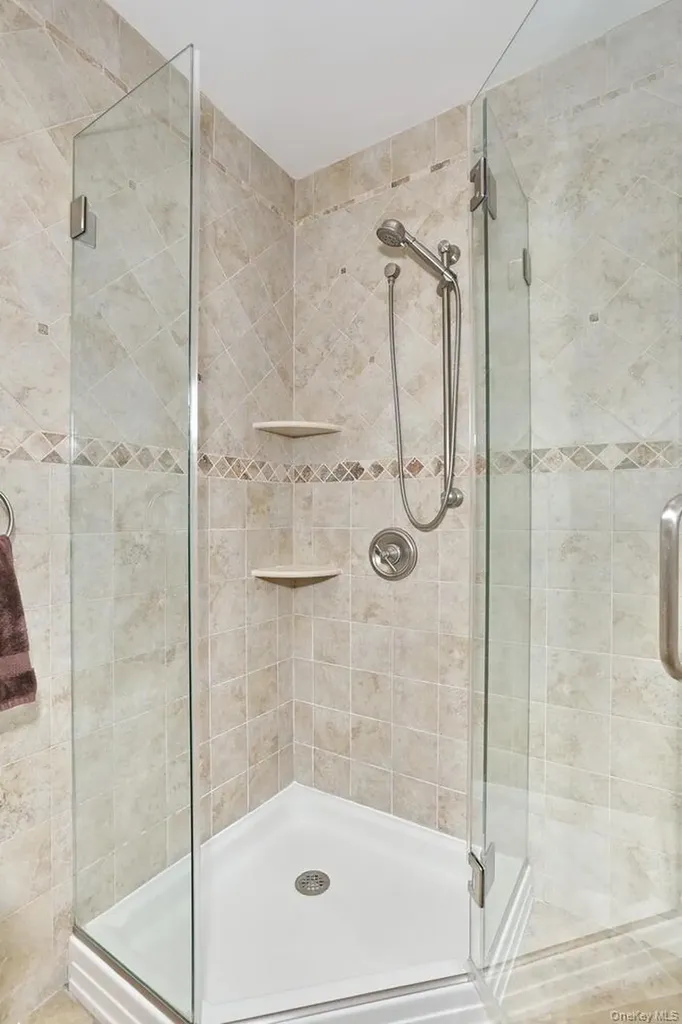 38 Westlyn Drive Bardonia NY 10954